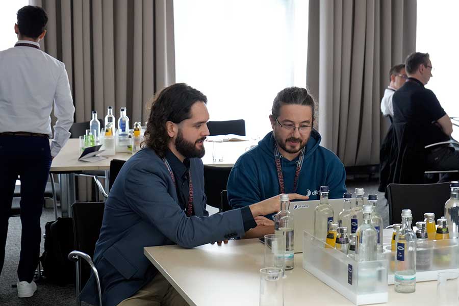 _DSC8540 Data Dreamland Professional Network