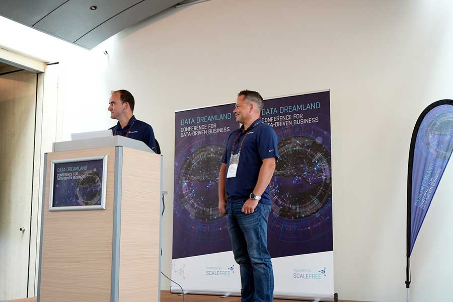 _DSC8601 Data Dreamland Experienced Speakers