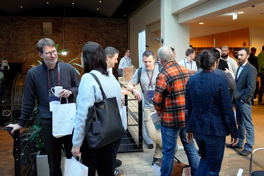 Data Dreamland Professional Network